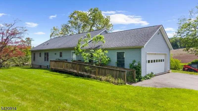 441 Pittstown Rd, Pittstown, NJ 08867 - #3