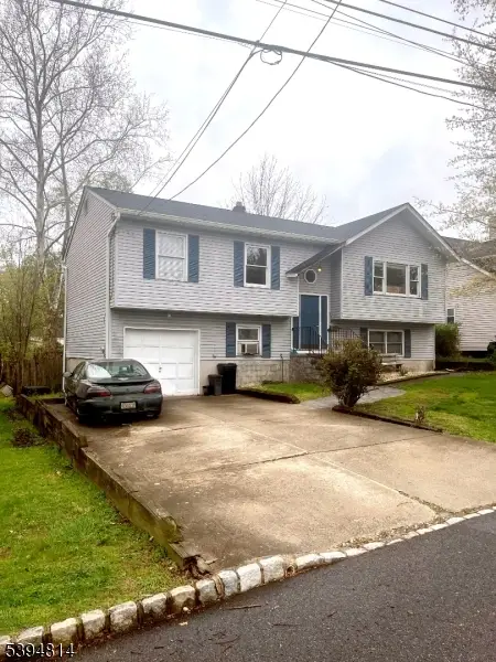 93 Hiawatha Blvd, Parsippany-Troy Hills Twp., NJ 07034