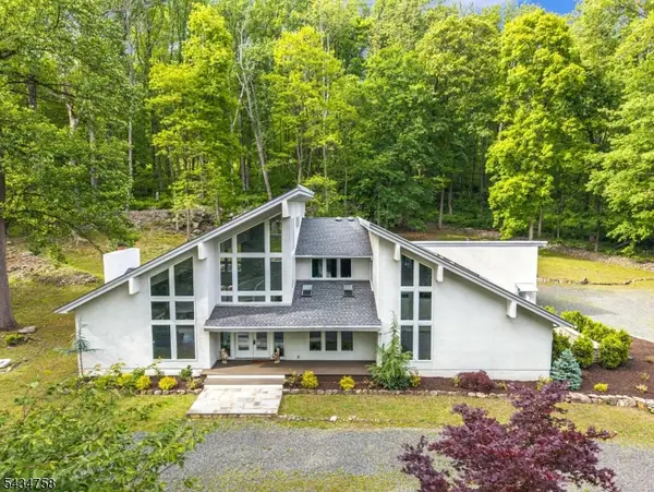 9 North Star Drive, Clinton Twp., NJ 08801