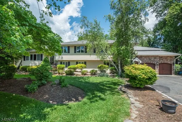 111 Mckinley Ave, East Hanover Twp., NJ 07936