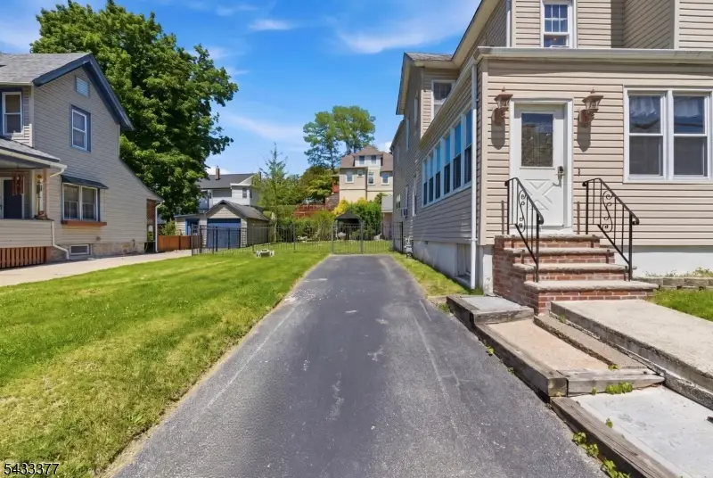 88 1/2 Madison St, Newton, NJ 07860 - #3
