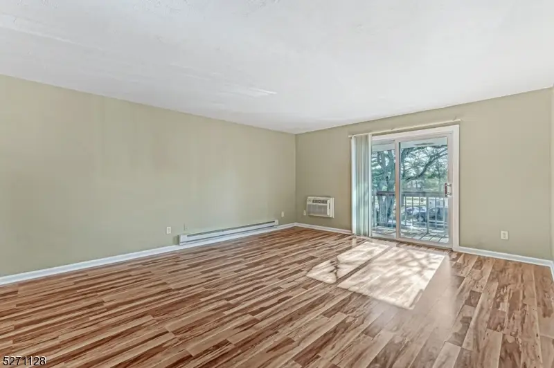 798 Eves Dr #2R, Hillsborough, NJ 08844 - #3