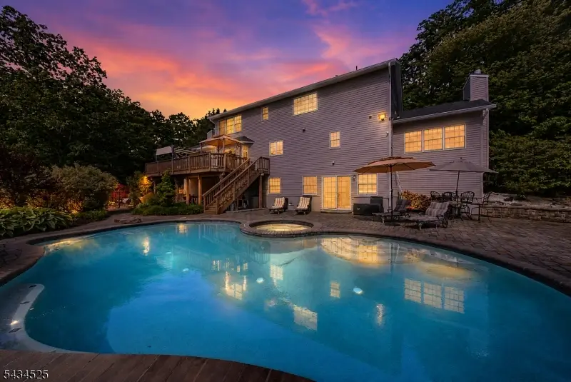 62 S Glen Rd, Kinnelon, NJ 07405 - #1