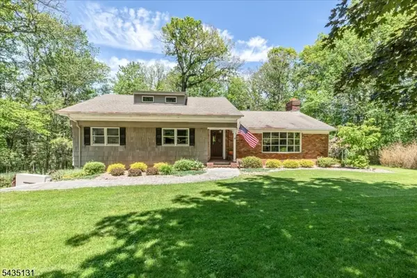 18 Stiles Road, Warren Twp., NJ 07059