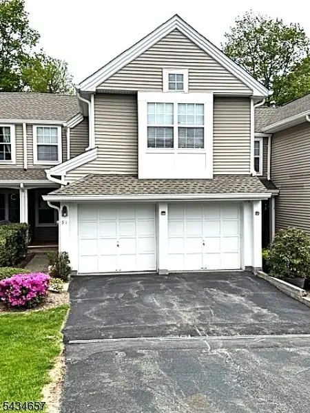 91 Woodmont Dr, Randolph Twp., NJ 07869