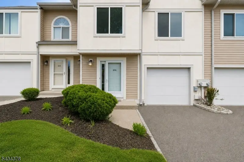 606 Park Pl, Springfield, NJ 07081 - #2