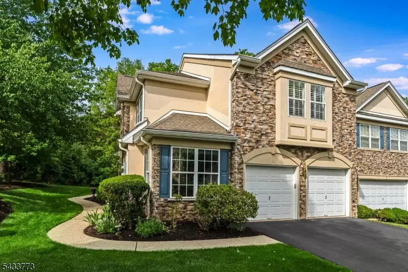 1 Ebersohl Cir, Whitehouse Station, NJ 08889 - #3
