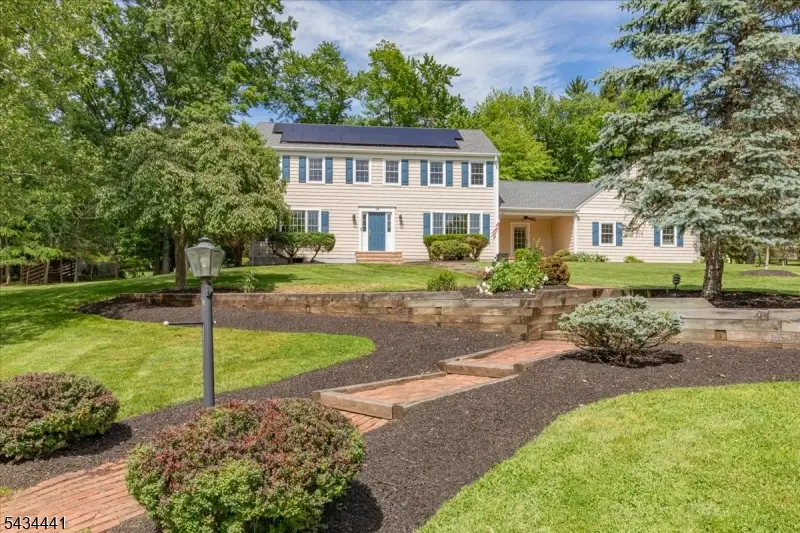 19 Heather Hill Way, Green Knoll, NJ 08807 - #2