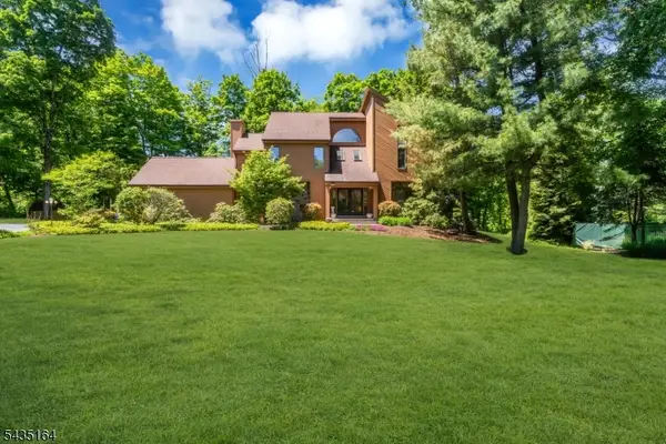 20 Heather Ln, Bernards Twp., NJ 07920