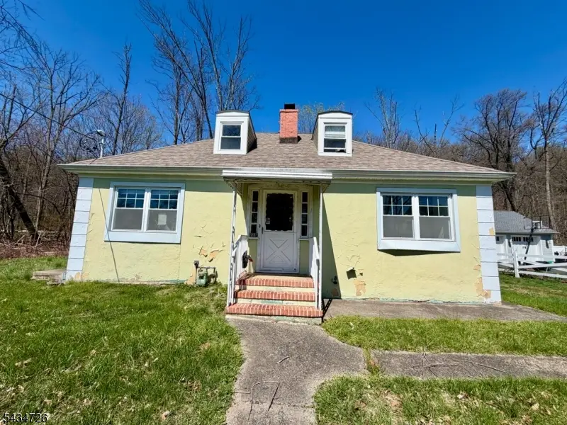 2229 Paff Pl, Scotch Plains, NJ 07076 - #1