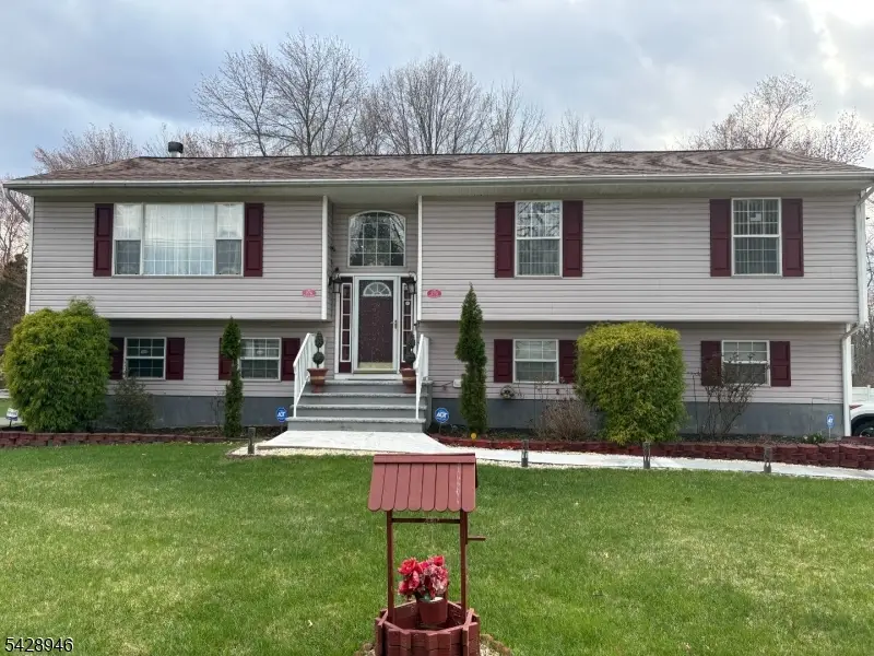 276 Edwards Rd, Parsippany, NJ 07054 - #1