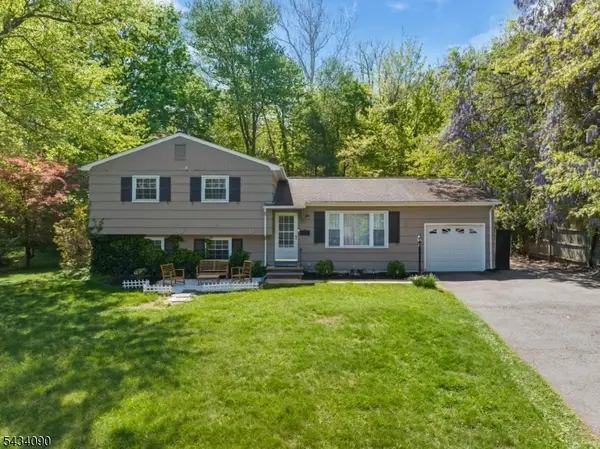 28 Ethan Dr, New Providence Boro, NJ 07974