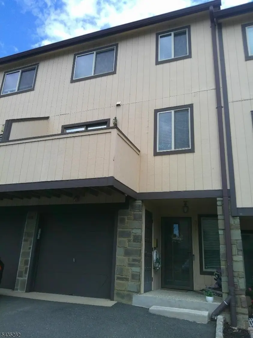 31 Chelsea Way, Finderne, NJ 08807 - #1
