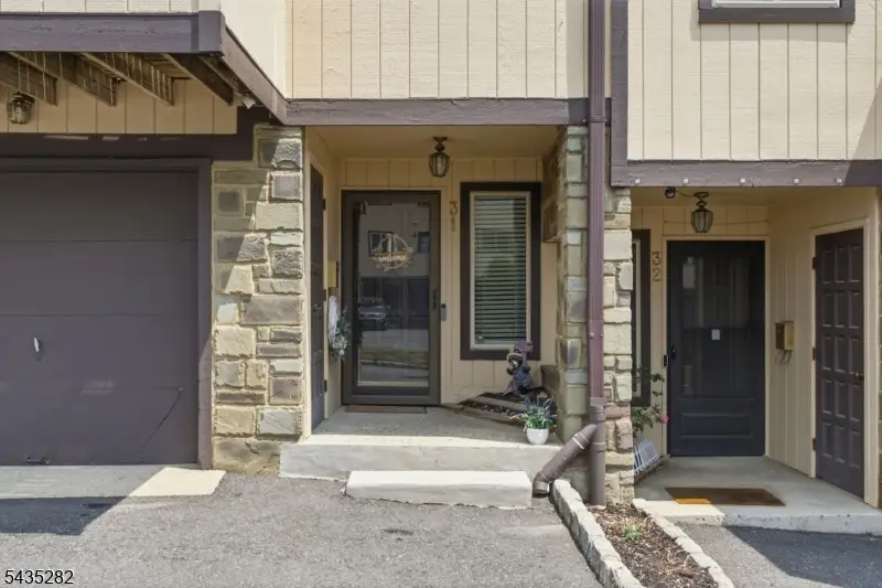 31 Chelsea Way, Finderne, NJ 08807 - #3