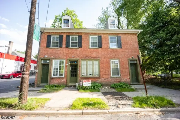 332 Water St, Belvidere Twp., NJ 07823