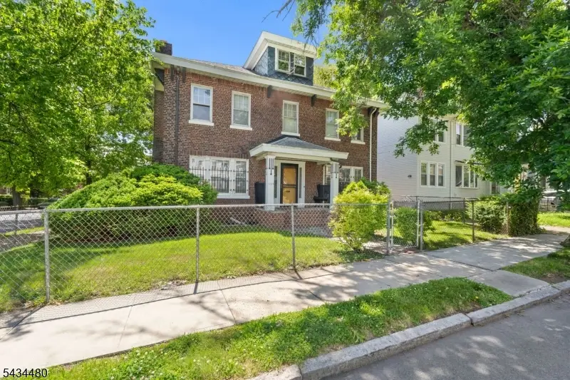 124 Vassar Ave, Newark, NJ 07112 - #1