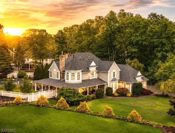 6 Princess Ct, Jefferson Twp., NJ 07438