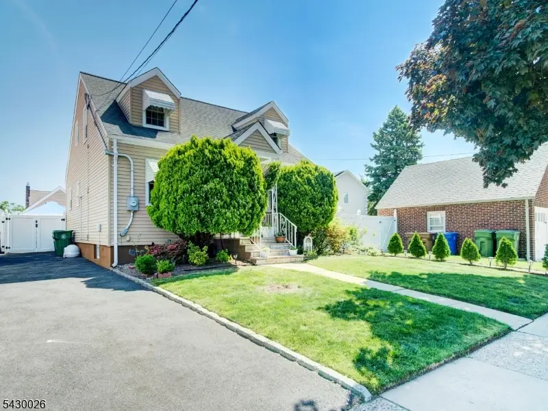 610 Laurita St, Linden, NJ 07036 - #1