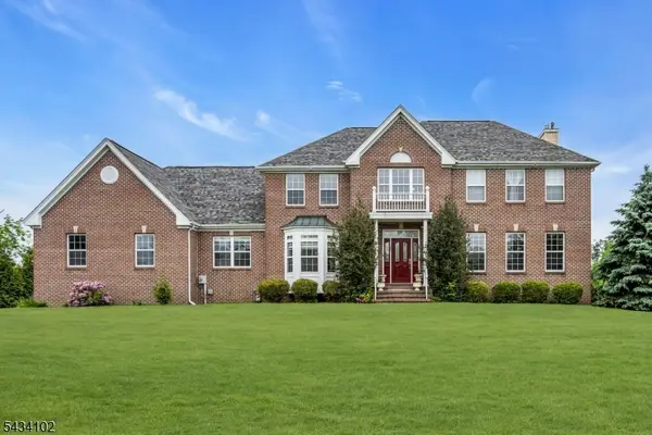 27 Music Mountain Blvd, West Amwell Twp., NJ 08530