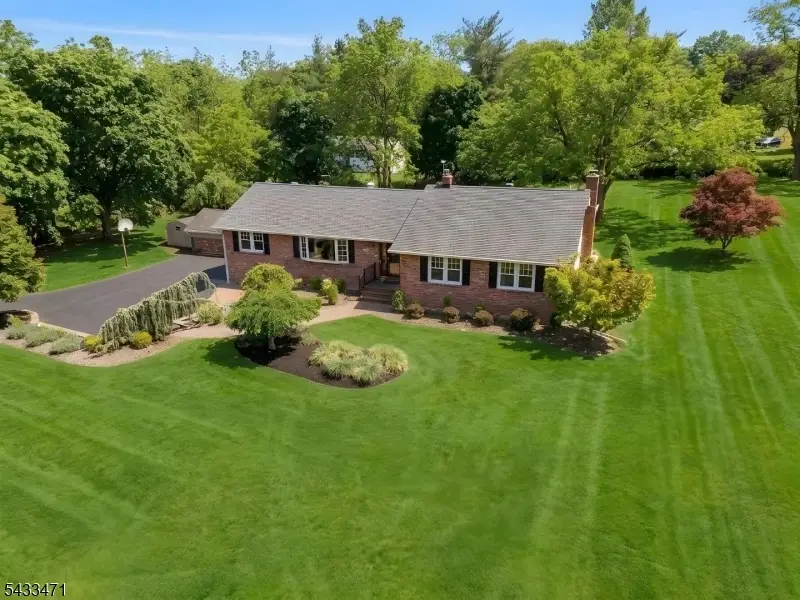 31 Samuel Dr, Raritan, NJ 08822 - #2