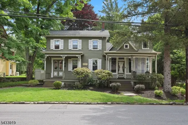 47 Main St, Califon Boro, NJ 07830