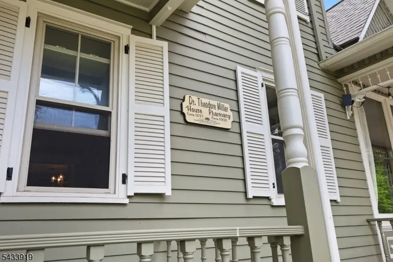 47 Main St, Califon, NJ 07830 - #2