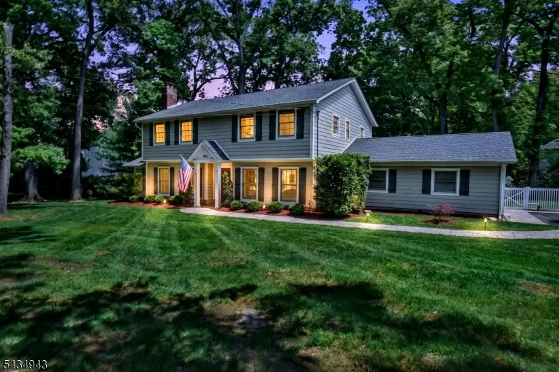 523 Ewing Ave, Franklin Lakes, NJ 07417 - #2