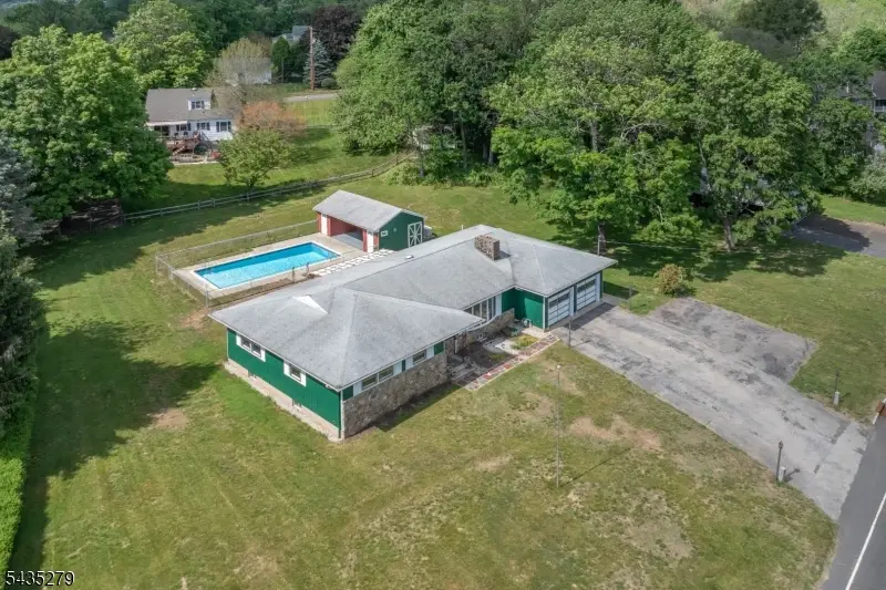 7 Mosle Rd, Peapack And Gladstone, NJ 07934 - #1