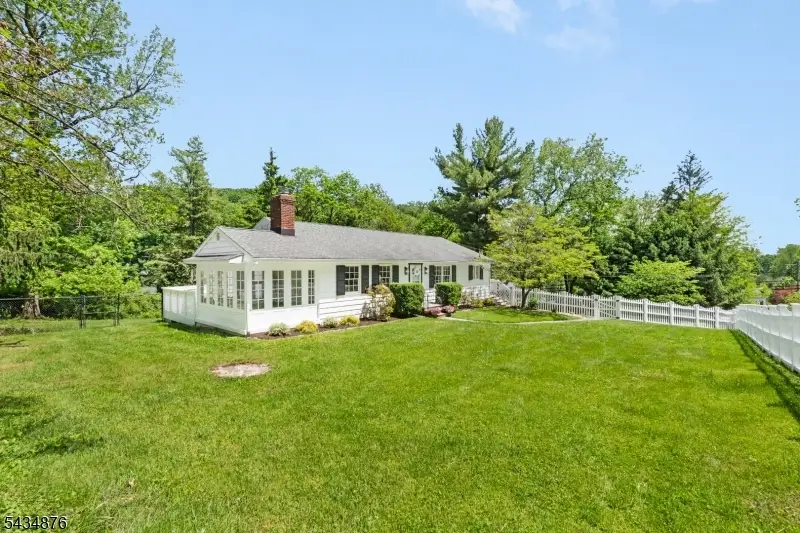 109-111 Anderson Hill Rd, Bernardsville, NJ 07924 - #2