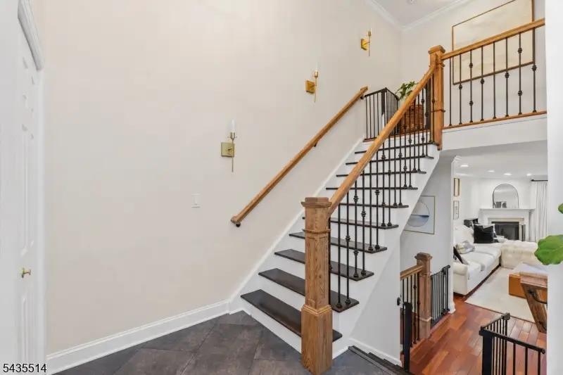 25 Fells Manor Rd, Caldwell, NJ 07006 - #3