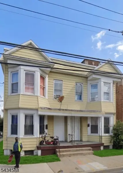 665 Grove St, Irvington, NJ 07111 - #1