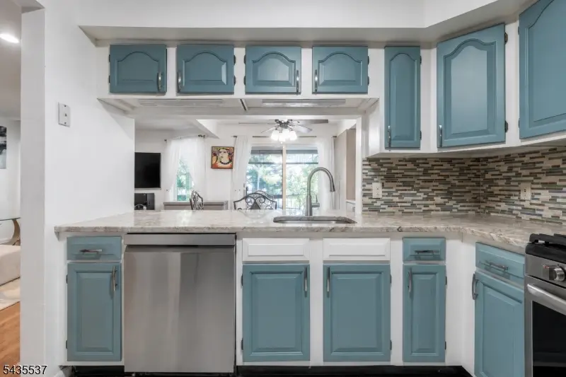15 Boulder Run Rd, Paterson, NJ 07501 - #3