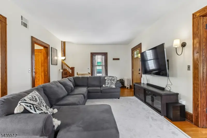 931 Pierpont St, Rahway, NJ 07065 - #3