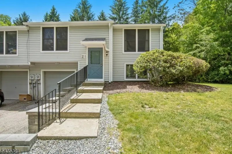 21 Quail Ct, Hardyston, NJ 07419 - #1