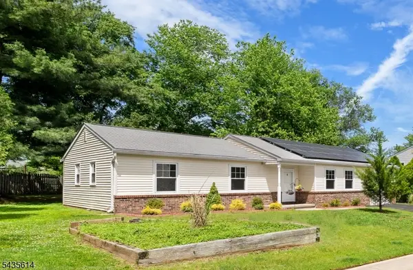 4 Dorothea Ter, Lawrence Twp., NJ 08648