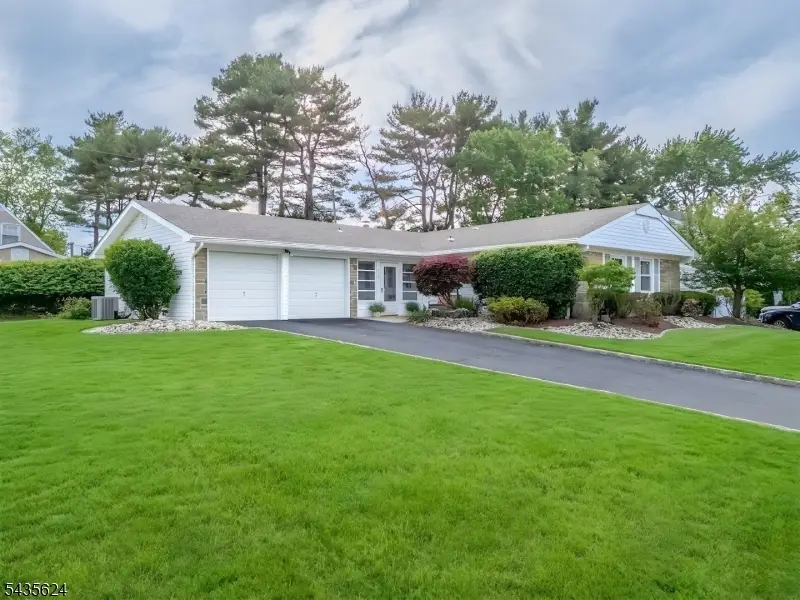 117 Idolstone Ln, Strathmore, NJ 07747 - #1