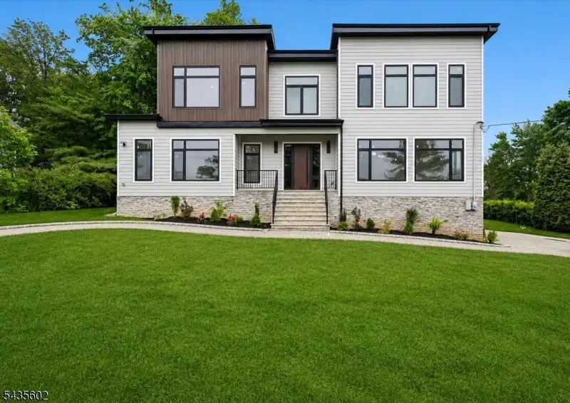 30 Winthrop Rd, Millburn, NJ 07078 - #1
