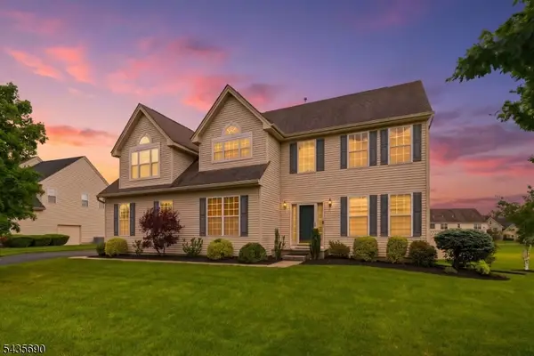 14 Rue Cezanne, Franklin Twp., NJ 08873