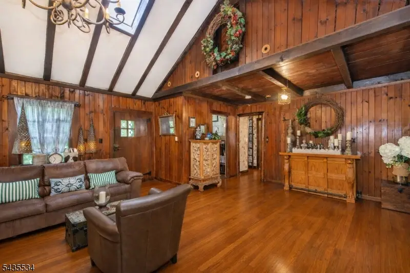 7 Woodbine Ln, Lake Mohawk, NJ 07871 - #2