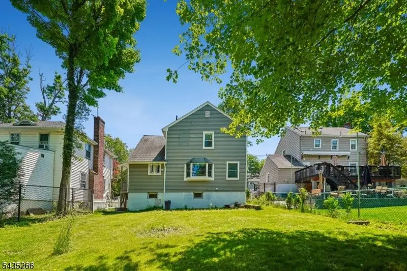29 Laurel Ave, Livingston, NJ 07039 - #2