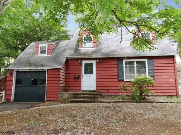 5 Ridge Rd, Stanhope Boro, NJ 07874