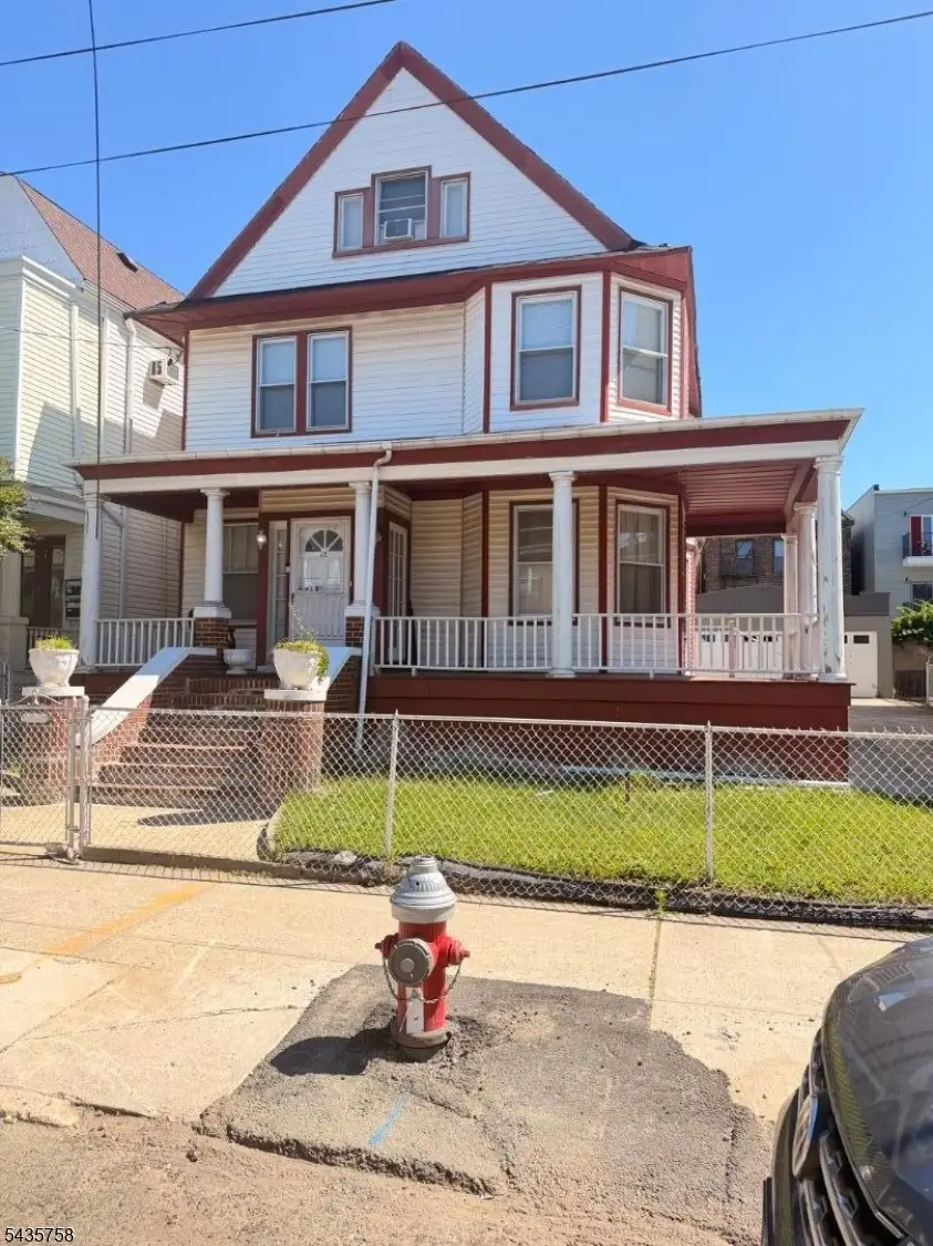 52 Warner Ave, Jersey City, NJ 07305 - #1