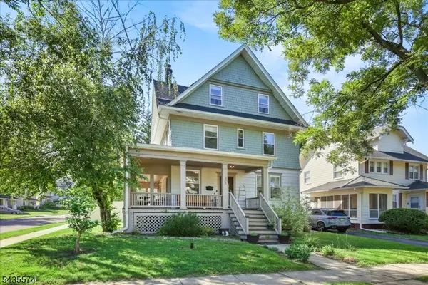33 Morse Ave, East Orange City, NJ 07017