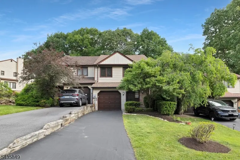89 Stockton Ct, Parsippany Troy Hills, NJ 07950 - #3
