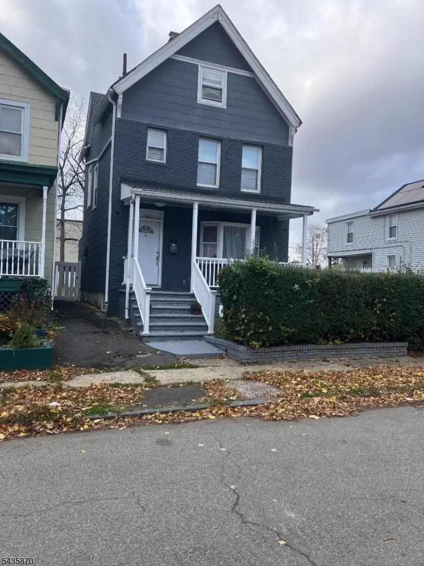 21 Lake St, East Orange, NJ 07017 - #1