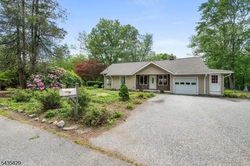 13 Island Trl, West Milford, NJ 07480 - #2