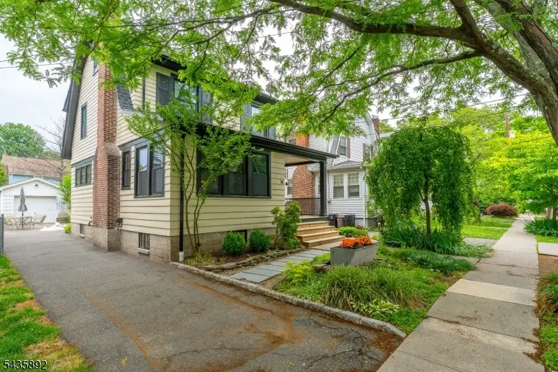 16 Coolidge Ave, Watsessing, NJ 07003 - #2