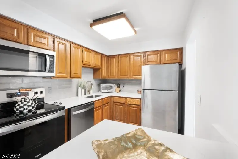 125 Smith Field Ct Ondo, Bernards, NJ 07920 - #2