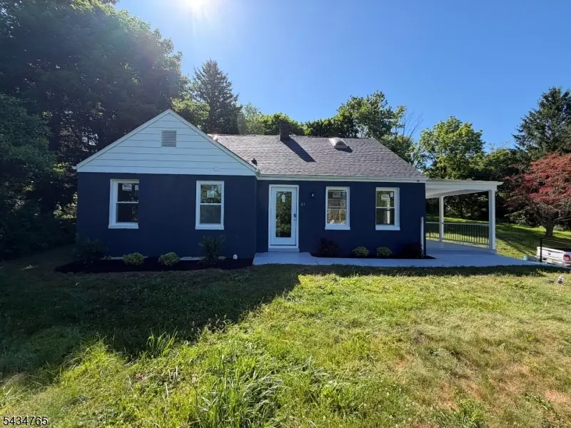 24 Lamington Rd, Whitehouse Station, NJ 08889 - #1