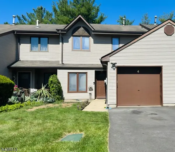 4 Peach Court, Raritan Twp., NJ 08822